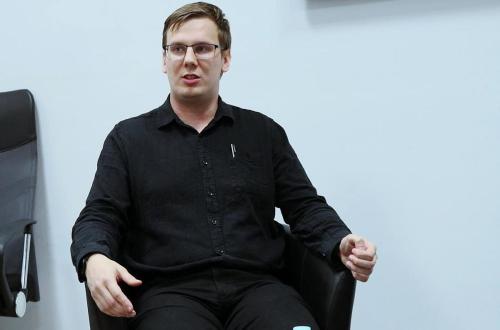 mvi-4584-frame-at-9m18s-edytowano-copy Jarosław Jasielec "Mała, nocna, poezja