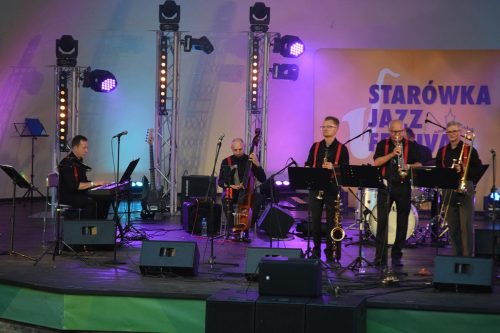 dsc-4152-copy Starówka ponownie rozbrzmiała jazzem. Amfiteatr Letni wypełniły rytmy Nowego Orleanu - cz.2