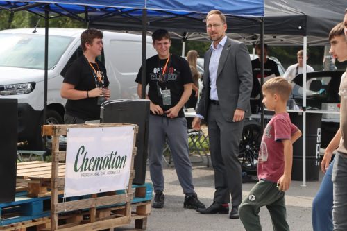 3-copy Młodość, pasja i motoryzacja