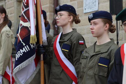 11-copy „Pamięć, która zobowiązuje. Tarnowskie obchody Dnia Pamięci Ofiar Zbrodni Katyńskiej”