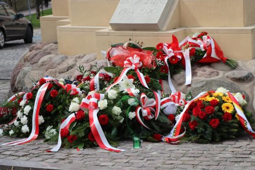 3-copy „Pamięć, która zobowiązuje. Tarnowskie obchody Dnia Pamięci Ofiar Zbrodni Katyńskiej”