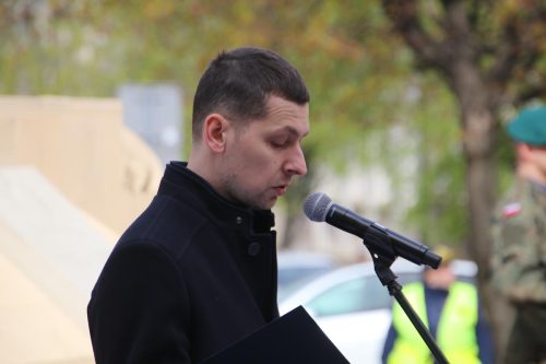 6-copy „Pamięć, która zobowiązuje. Tarnowskie obchody Dnia Pamięci Ofiar Zbrodni Katyńskiej”