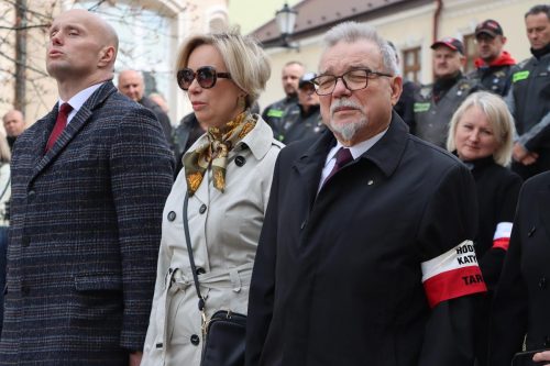 7a-copy „Pamięć, która zobowiązuje. Tarnowskie obchody Dnia Pamięci Ofiar Zbrodni Katyńskiej”