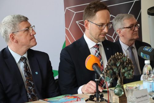 5-copy Tarnów: ruszyła kampania „Czerwony Kapturek w Krainie OZE”