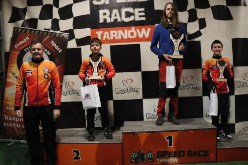 30 Juliusz Bąk, Kacper Kajmowicz i Konrad Malawski Mistrzami Ligi Kartingowej w Tarnowie