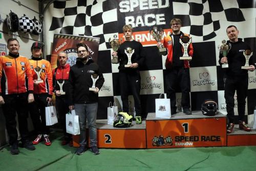 40 Juliusz Bąk, Kacper Kajmowicz i Konrad Malawski Mistrzami Ligi Kartingowej w Tarnowie