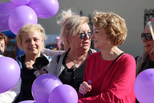 5 8 Marca - Wspólne Zdjęcie Kobiet Wspierających Rafała Trzaskowskiego