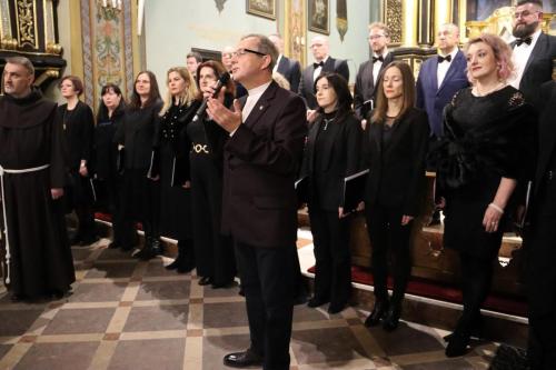 Chor-19 Kolędowanie na Starówce u Bernardynów