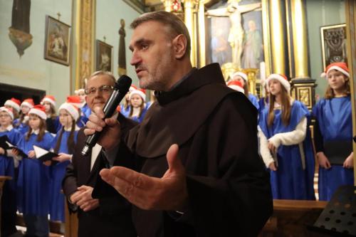 Chor-25 Kolędowanie na Starówce u Bernardynów