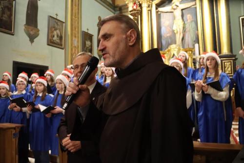 Chor-3 Kolędowanie na Starówce u Bernardynów