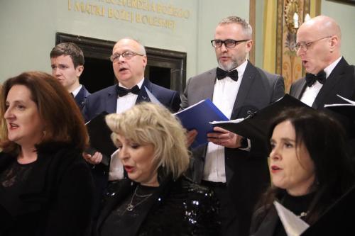 Chor-7 Kolędowanie na Starówce u Bernardynów