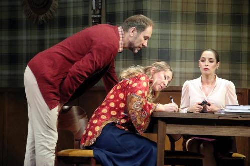 14 Spektakl konkursowy Ogólnopolskiego Festiwalu Komedii TALIA: "Bóg Mordu"