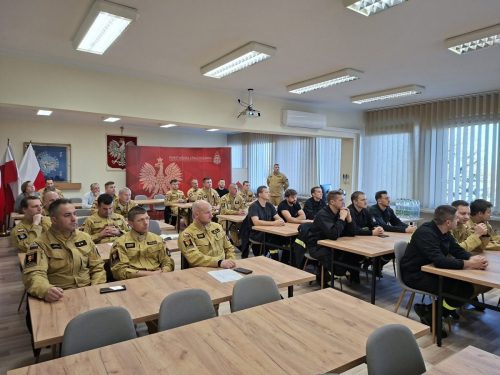 577770380_822891664001633_1952961642392773645_n Strażacy szkolili się z awaryjnego rozładunku cystern