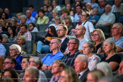 Sroka-439 V Festiwal TARNOWIANIE – „Triumf serca” - spotkanie z Marcinem Kwaśnym