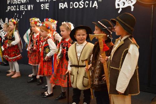 dsc-6338-copy I Międzyszkolny Festiwal Piosenki Świątecznej „Podzielmy się radością” w Szkole Podstawowej im. T. Kościuszki w Łętowicach