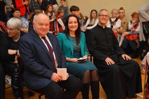 dsc-6400-copy I Międzyszkolny Festiwal Piosenki Świątecznej „Podzielmy się radością” w Szkole Podstawowej im. T. Kościuszki w Łętowicach