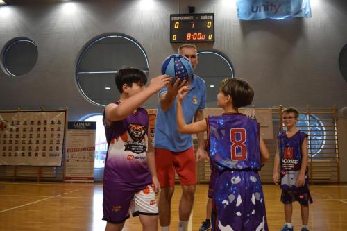 419743843_857079562886022_7828448138694326166_n Koszykarska Liga Szkolna gra również w Tarnowie