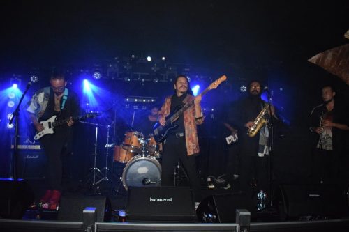 16 Eksplozja rytmów i energii! Koncert Los Kamer w Tarnowie