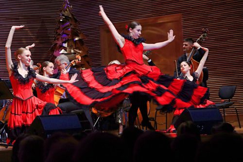 1-copy Koncert Świąteczno-Noworoczny w Lusławicach – muzyka, taniec i elegancja w wyjątkowej odsłonie - część trzecia