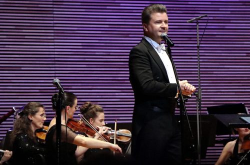 36-copy Koncert Świąteczno-Noworoczny w Lusławicach – muzyka, taniec i elegancja w wyjątkowej odsłonie - część trzecia