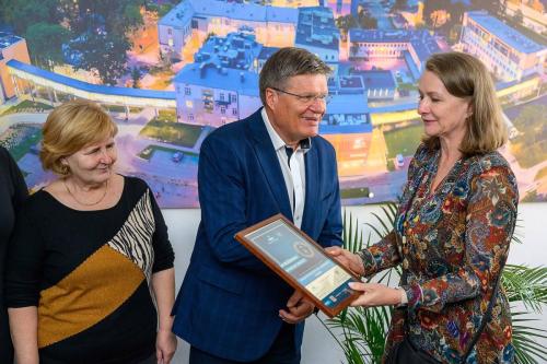 483673484_1178776200607643_7725106179748294626_n Prestiżowa nagroda dla Szpitala Szczeklika w Tarnowie