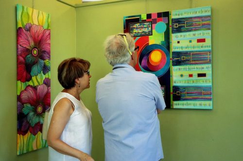 IMG_4660_edytowano „Inspiracje” – twórczy świat Magdaleny Latawskiej-Honkisz w Galerii HORTAR