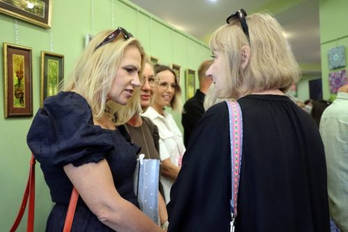 IMG_4675_edytowano „Inspiracje” – twórczy świat Magdaleny Latawskiej-Honkisz w Galerii HORTAR