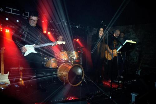 4 Muzyczne zakończenie roku 2024 w Maranto Vibe – Tomasz Wiśniewski i Przyjaciele