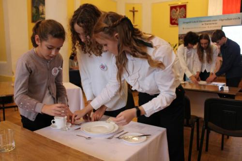 zawodowy-maraton-w-zse-2024_2 Uczniowie szkół podstawowych zmierzyli się w Zawodowym Maratonie w ZSEO