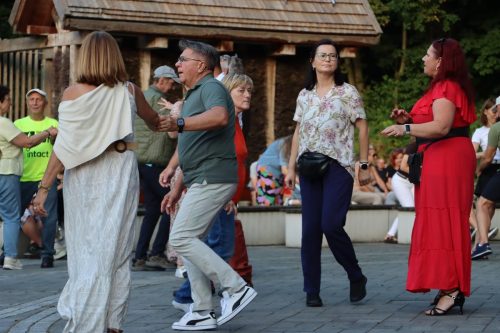 32-copy Potańcówka na Górze Św. Marcina – taneczny powrót do tradycji