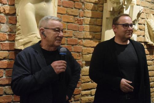 32 "Niezwykła wystawa rzeźb Marka Pelczara – hołd dla kobiecości" w Galerii Bema20