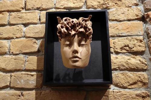 35 "Niezwykła wystawa rzeźb Marka Pelczara – hołd dla kobiecości" w Galerii Bema20