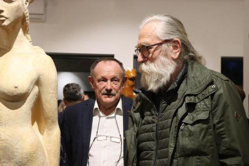 41 "Niezwykła wystawa rzeźb Marka Pelczara – hołd dla kobiecości" w Galerii Bema20