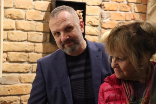 46 "Niezwykła wystawa rzeźb Marka Pelczara – hołd dla kobiecości" w Galerii Bema20