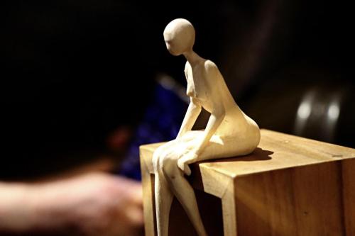 9 "Niezwykła wystawa rzeźb Marka Pelczara – hołd dla kobiecości" w Galerii Bema20