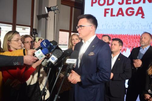 dsc-4839-copy Spotkanie otwarte z Szymonem Hołownią w Tarnowie