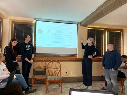 P2lt3J3w Tarnowska młodzież stawia na AI