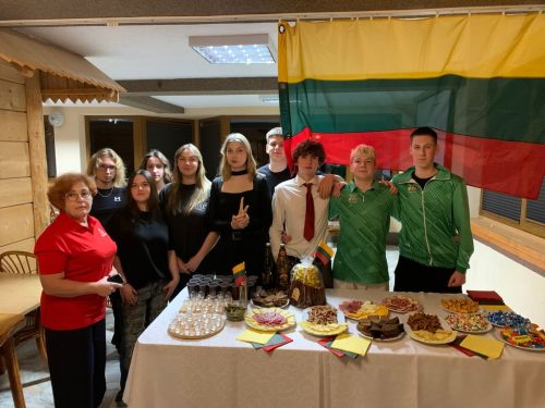 z2vxWxcg Tarnowska młodzież stawia na AI