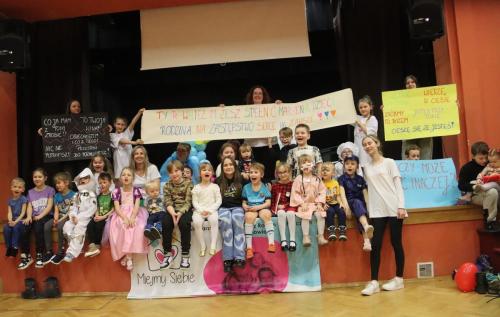 5-Copy Stowarzyszenie "Miejmy Siebie" - Zimowe Rozmaitości - Dzień Rodzicielstwa Zastępczego