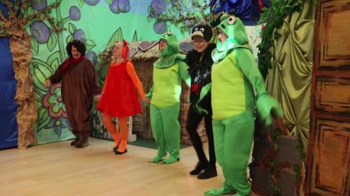 mvi-8262-frame-at-0m42s-copy Spotkanie z Mikołajem  w Przedszkolu Nr 32 w Tarnowie