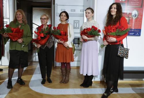 2-copy "Wielkie Historie w Małych Formach: Wystawa Miniatur"