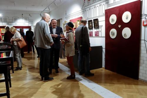 img-0585-edytowano-copy "Wielkie Historie w Małych Formach: Wystawa Miniatur"