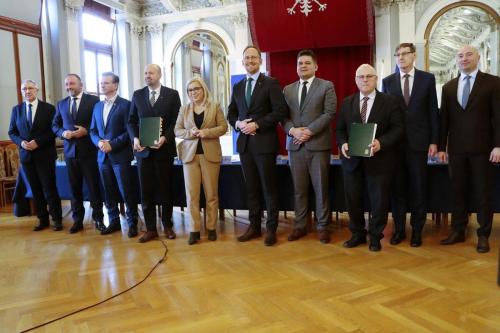 1a-copy Konferencja prasowa z udziałem Pauliny Hennig-Kloski, Minister Klimatu i Środowiska RP w Tarnowie