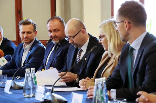 2-copy Konferencja prasowa z udziałem Pauliny Hennig-Kloski, Minister Klimatu i Środowiska RP w Tarnowie