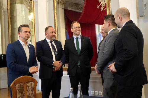 img-0165-edytowano-copy Konferencja prasowa z udziałem Pauliny Hennig-Kloski, Minister Klimatu i Środowiska RP w Tarnowie