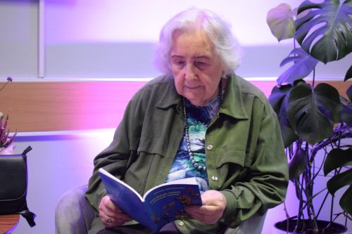 4 „Spotkanie autorskie z Danutą Mirosławską – poezja osobista i dojrzała”