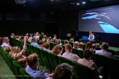 Koncert-89 Koncert Młodych Pianistów