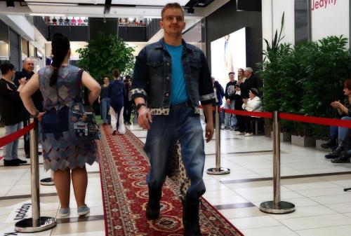 37 Drugie Życie Jeansu – niezwykły pokaz mody pełen serca