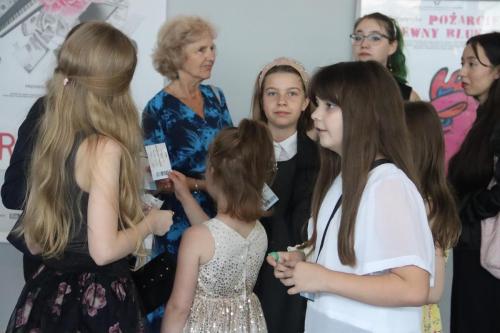 447260776_858459339646430_2542662602862992150_n Spektakl „Momo”, premiera familijna