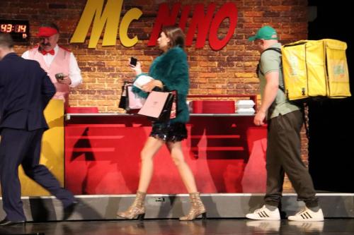 447287443_858458772979820_8191230559290784468_n Spektakl „Momo”, premiera familijna